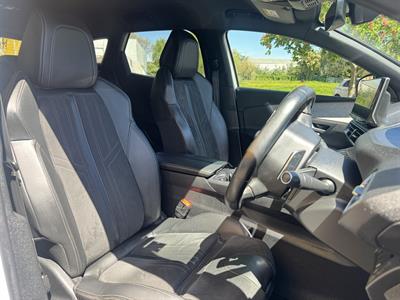 2021 Peugeot 3008 - Thumbnail