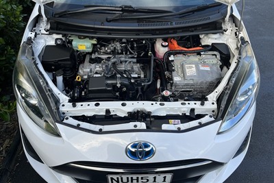 2018 Toyota Aqua - Thumbnail