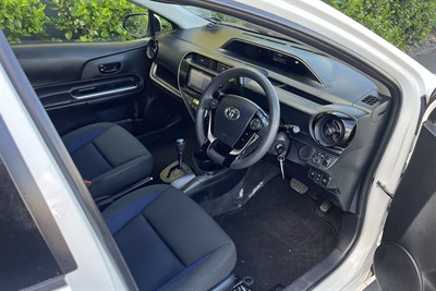 2018 Toyota Aqua - Thumbnail