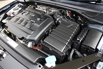 2018 Volkswagen Passat - Thumbnail