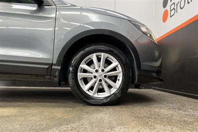 2016 Nissan Qashqai - Thumbnail