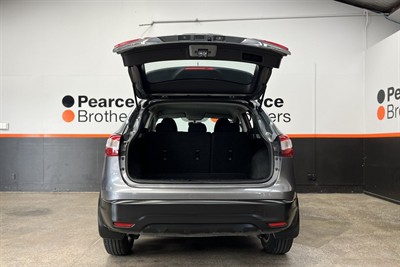 2016 Nissan Qashqai - Thumbnail