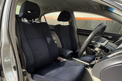 2005 Honda Civic - Thumbnail