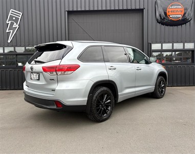 2018 Toyota HIGHLANDER - Thumbnail