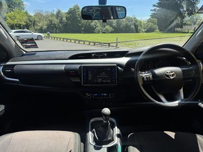 2018 Toyota Hilux - Thumbnail
