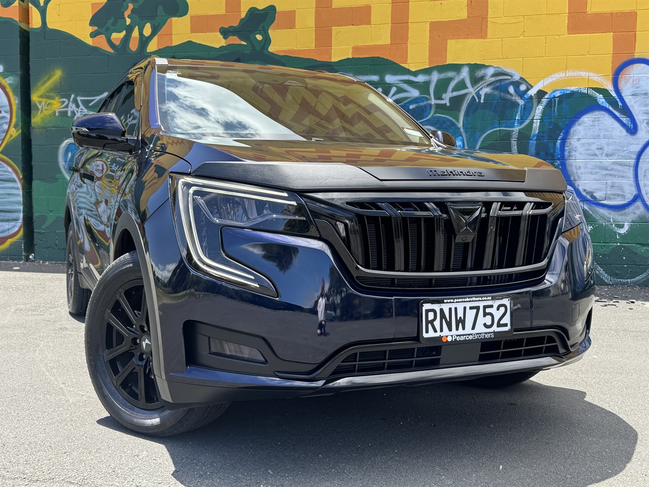 2024 Mahindra XUV700