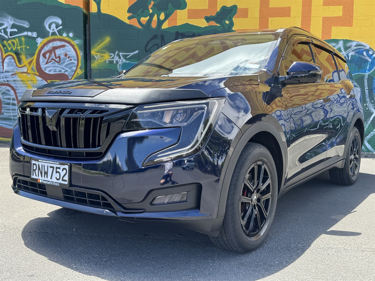 2024 Mahindra XUV700