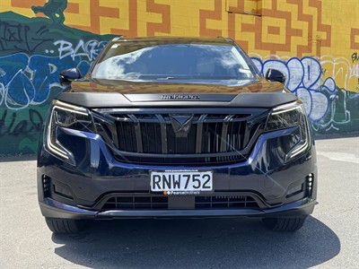 2024 Mahindra XUV700 - Thumbnail