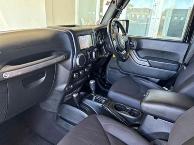 2018 Jeep Wrangler - Thumbnail