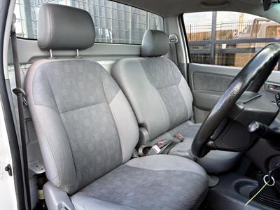 2011 Toyota Hilux - Thumbnail