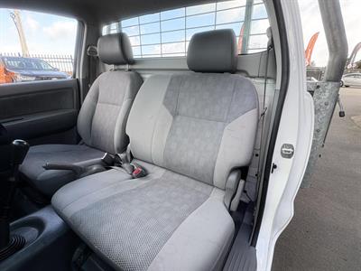 2011 Toyota Hilux - Thumbnail