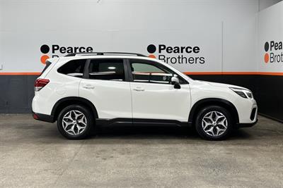 2019 Subaru FORESTER - Thumbnail