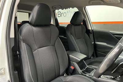 2019 Subaru FORESTER - Thumbnail