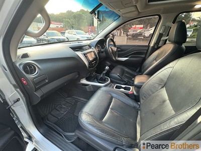 2016 Nissan Navara - Thumbnail