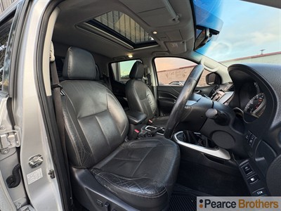 2016 Nissan Navara - Thumbnail