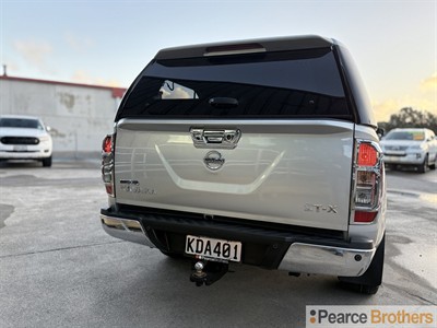 2016 Nissan Navara - Thumbnail