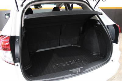 2014 Honda Vezel - Thumbnail