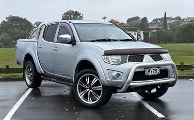 2012 Mitsubishi Triton