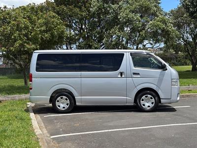 2018 Toyota Hiace - Thumbnail
