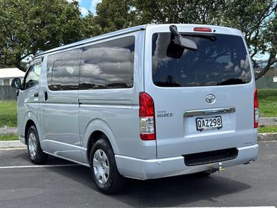 2018 Toyota Hiace - Thumbnail