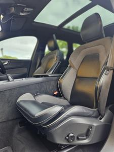 2021 Volvo XC60 - Thumbnail