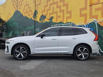2021 Volvo XC60 - Thumbnail