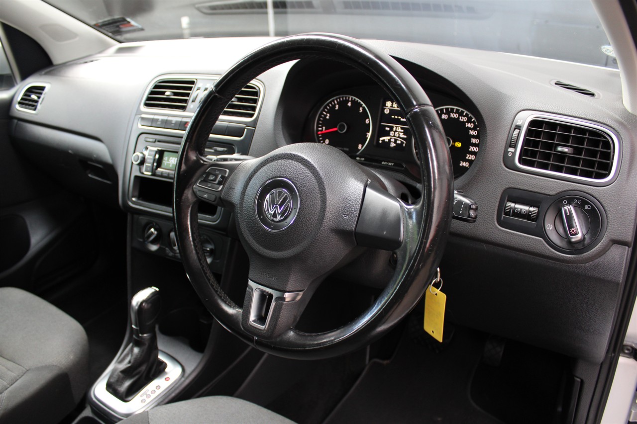 2014 Volkswagen POLO