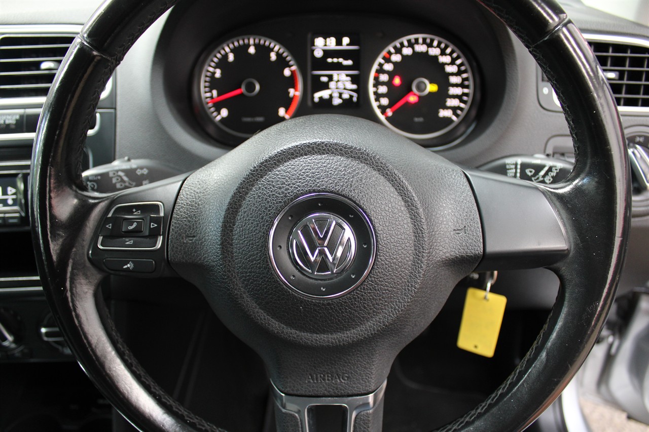 2014 Volkswagen POLO