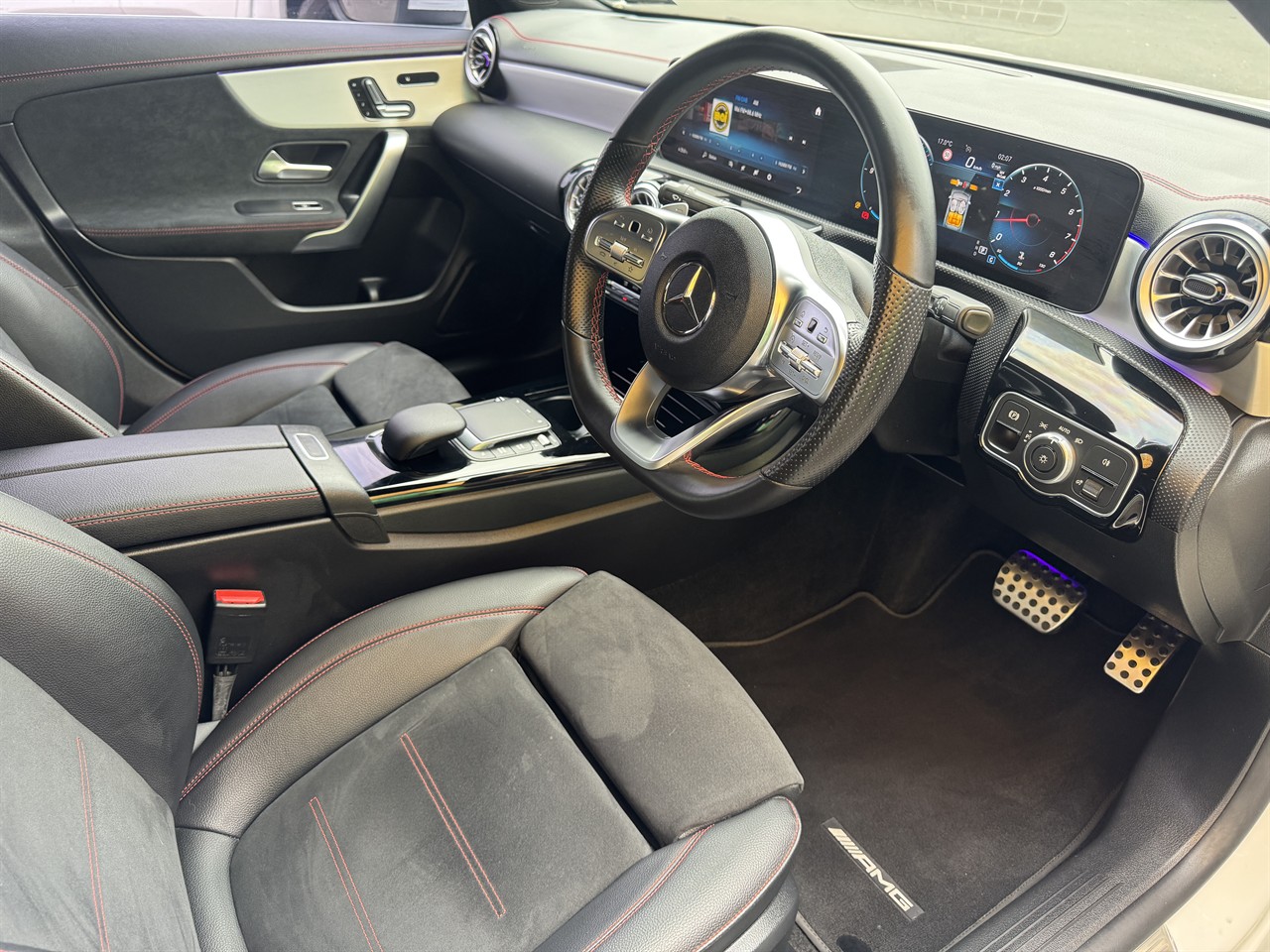 2024 Mercedes-Benz CLA 200