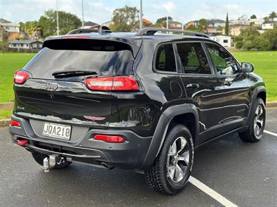 2016 Jeep Cherokee - Thumbnail