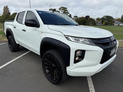 2019 Mitsubishi Triton - Thumbnail