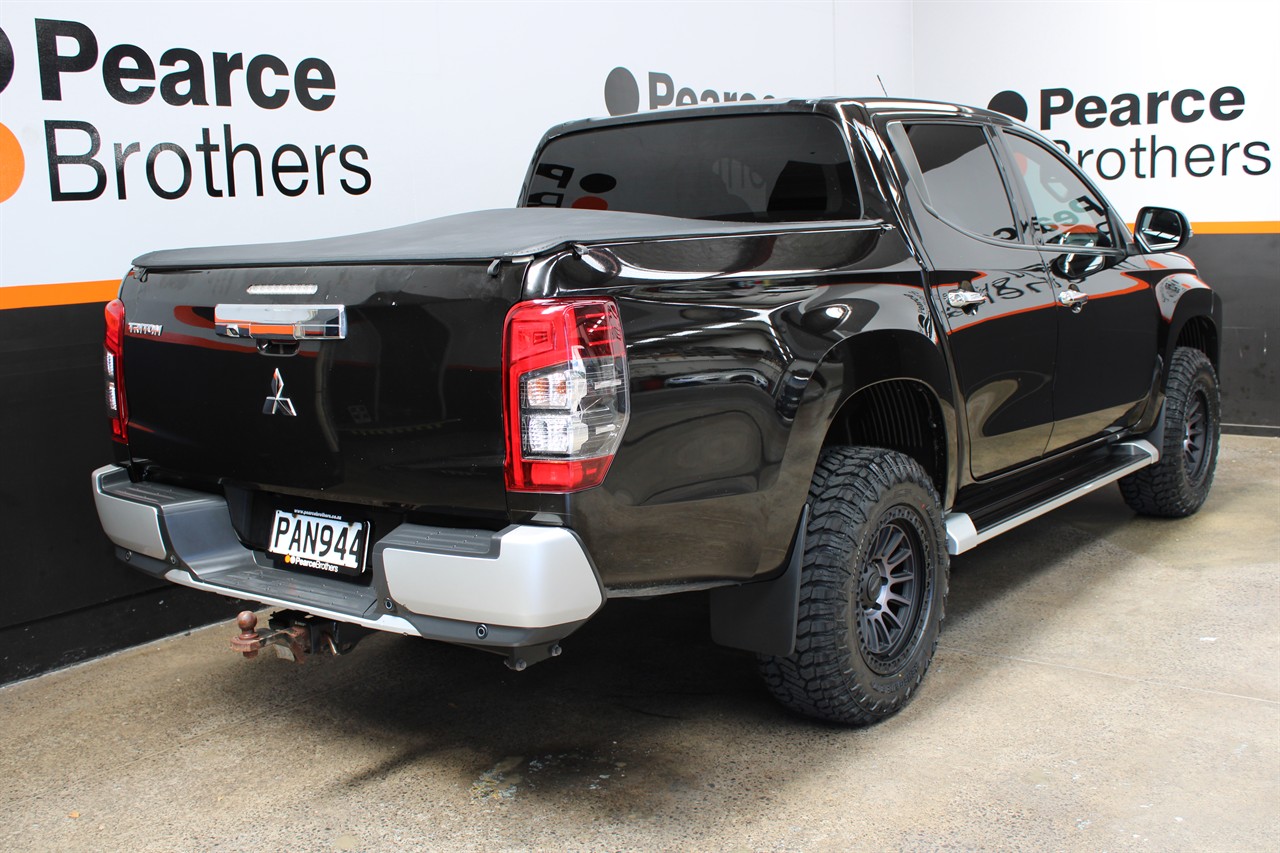2022 Mitsubishi Triton