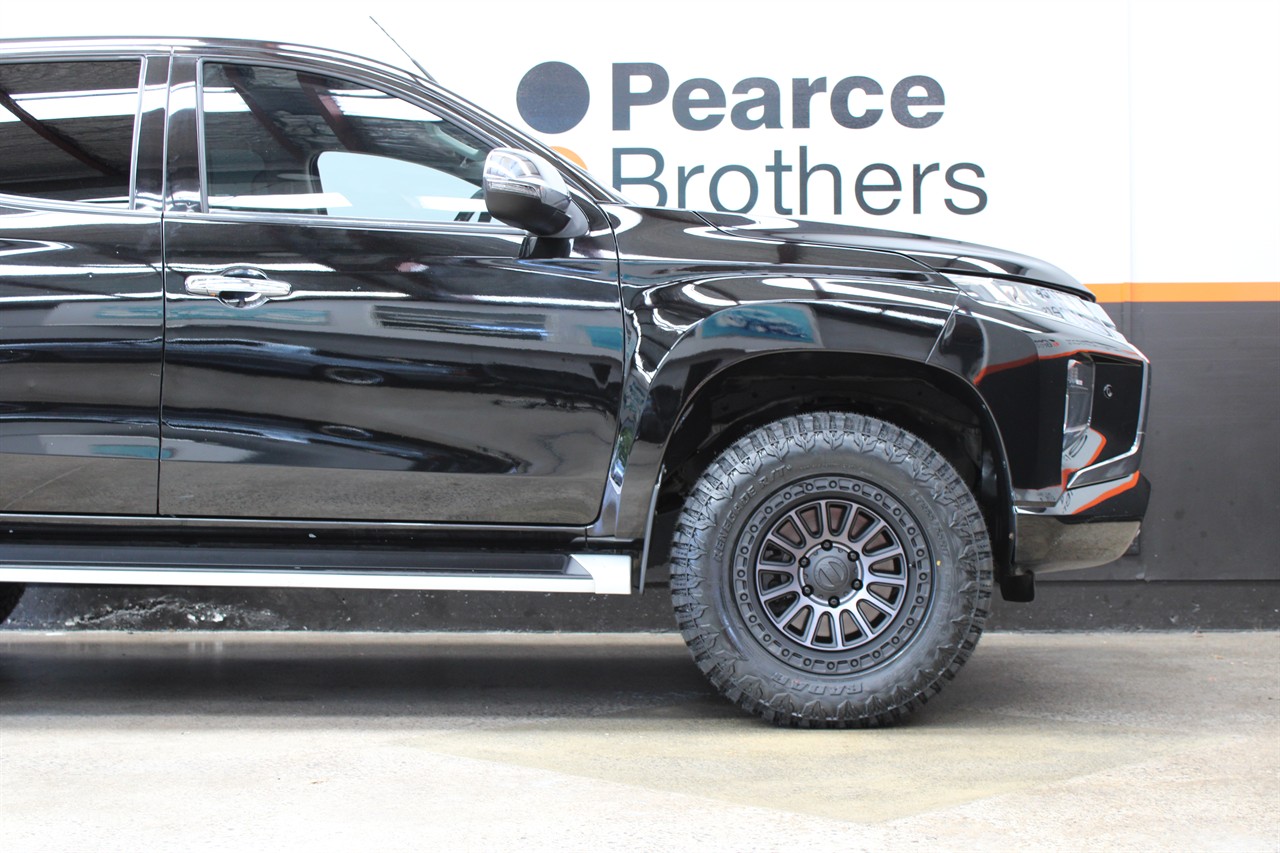 2022 Mitsubishi Triton