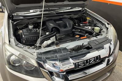 2014 Isuzu D-Max - Thumbnail