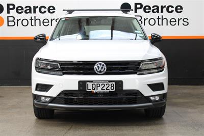 2018 Volkswagen Tiguan - Thumbnail