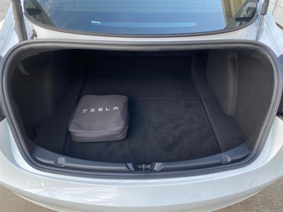 2022 Tesla Model 3 - Thumbnail