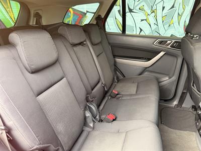 2016 Ford Everest - Thumbnail
