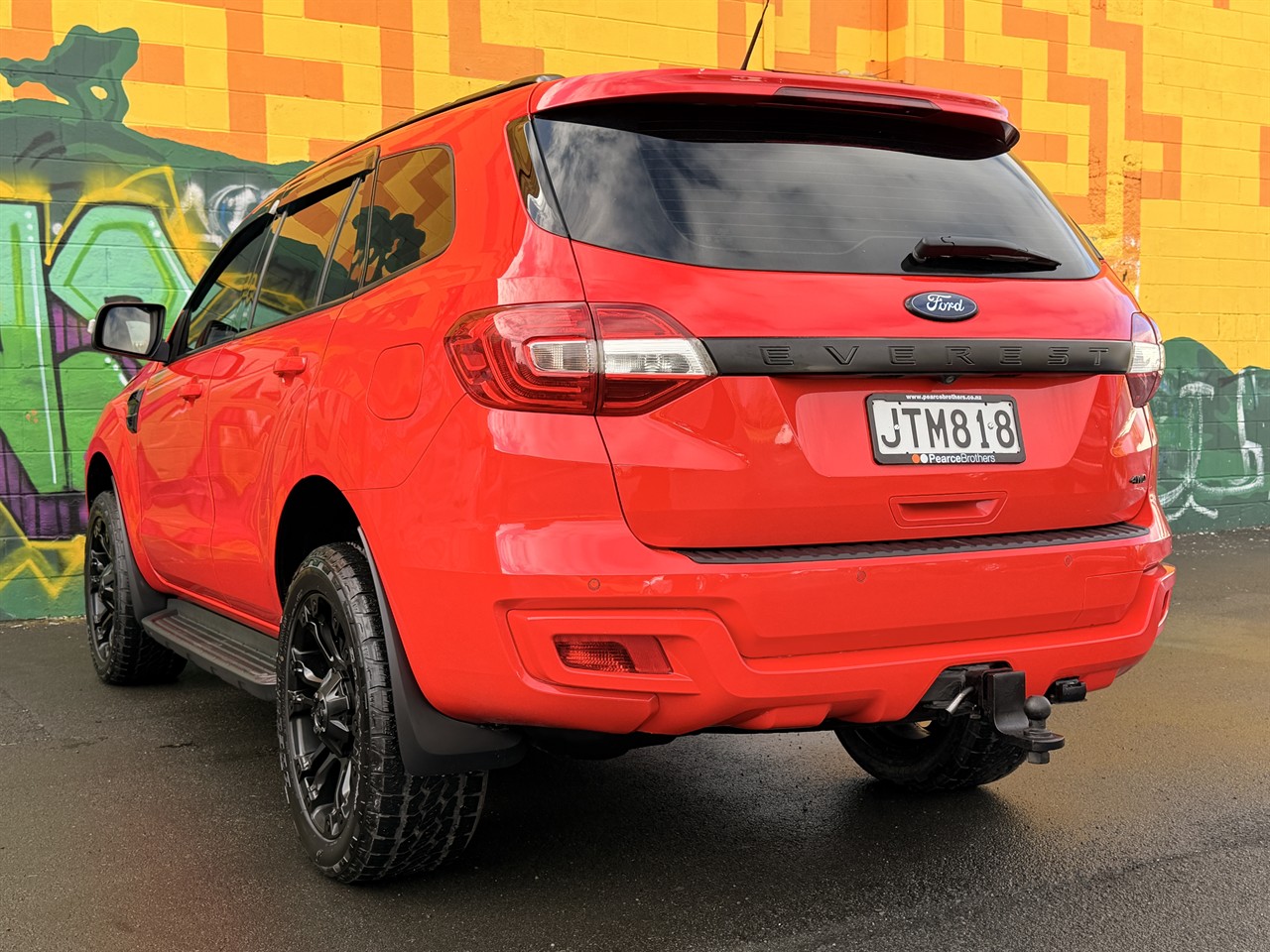 2016 Ford Everest