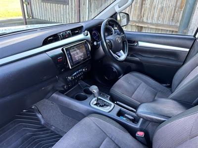 2018 Toyota Hilux - Thumbnail