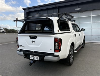 2016 Nissan Navara - Thumbnail