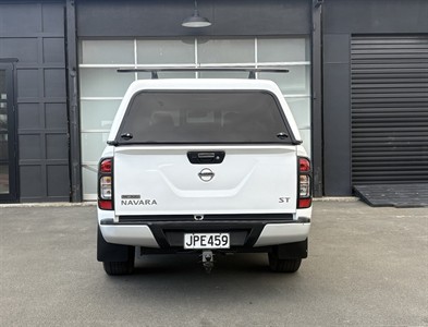 2016 Nissan Navara - Thumbnail