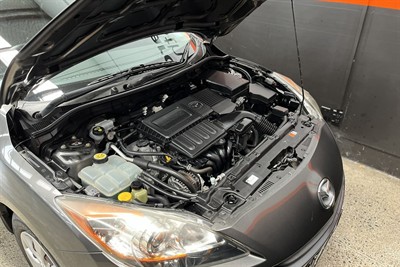 2010 Mazda Axela - Thumbnail