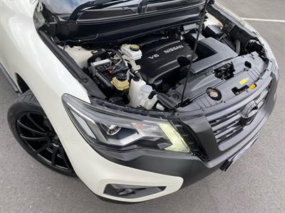 2018 Nissan Pathfinder - Thumbnail