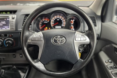 2015 Toyota Hilux - Thumbnail