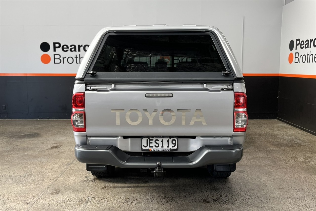 2015 Toyota Hilux