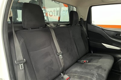 2015 Nissan Navara - Thumbnail