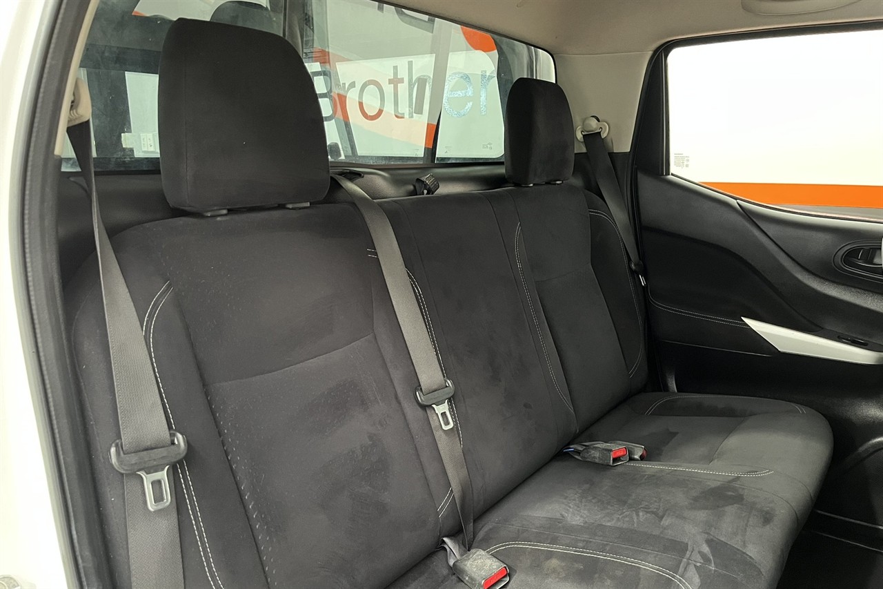 2015 Nissan Navara