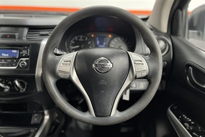 2015 Nissan Navara - Thumbnail