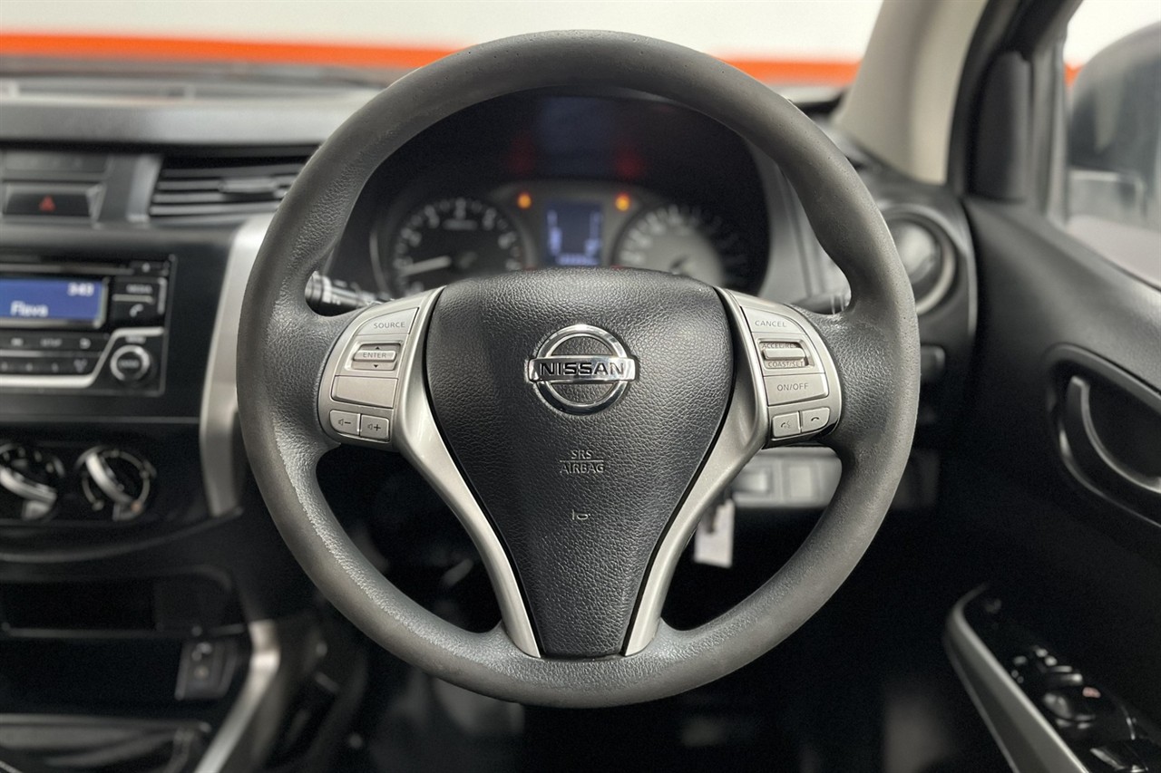 2015 Nissan Navara