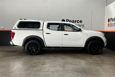 2015 Nissan Navara - Thumbnail